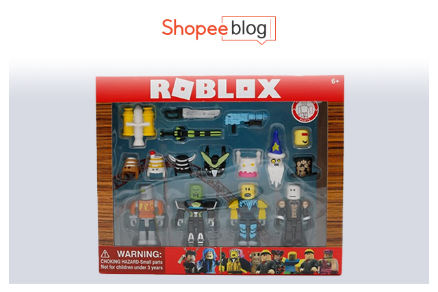 Roblox figurine set