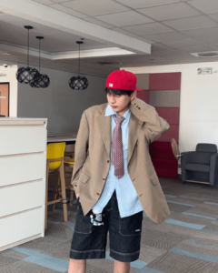 Maki Filipino singer wearing jorts