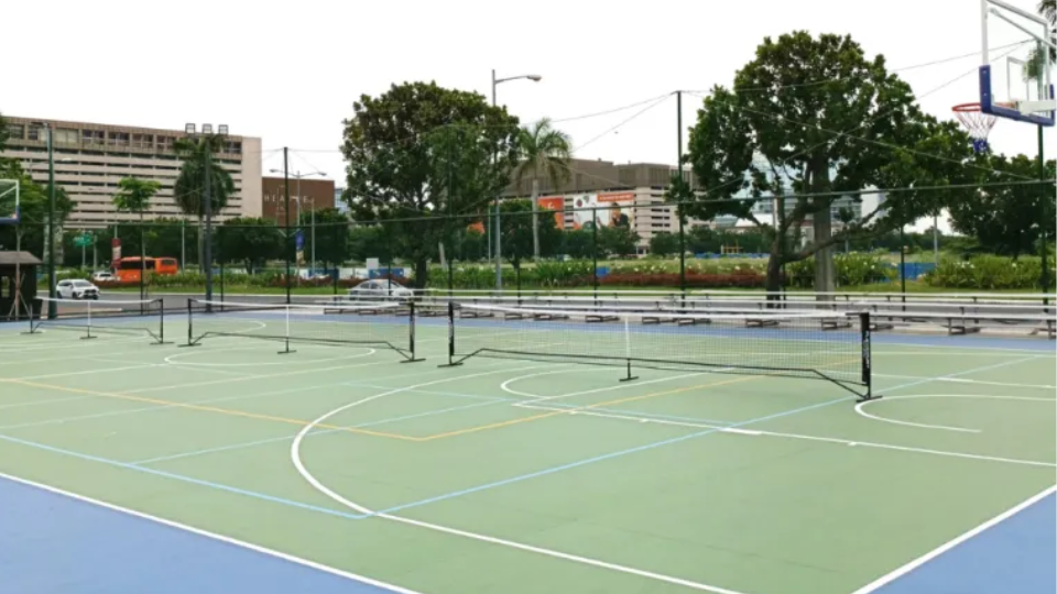Bounce at parqal pickleball court